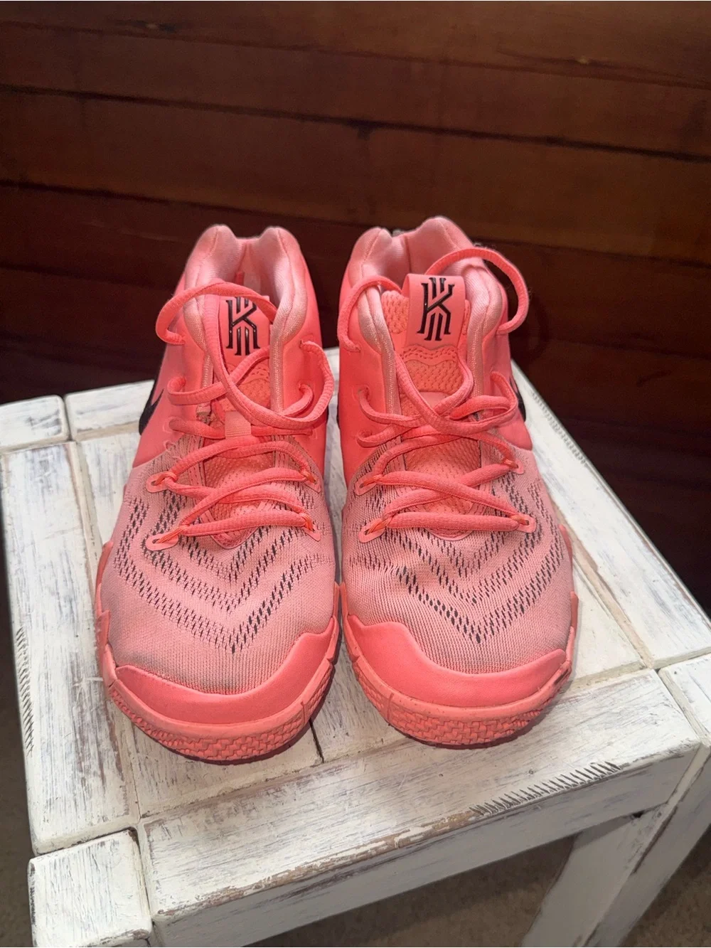 Nike Kyrie 4 - Youth Size 3